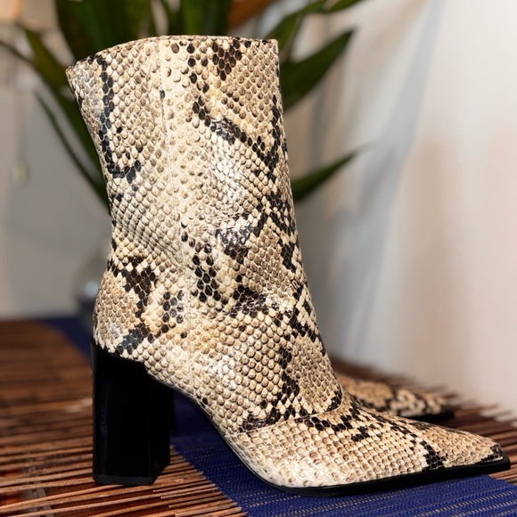 Shutz RAFFAELA BOOTI Size 6.5 - Picture 3 of 8